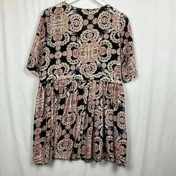 Passion Fusion Womens Mini Dress Black Cream Orange M Short Sleeves Geometric - Picture 7 of 11